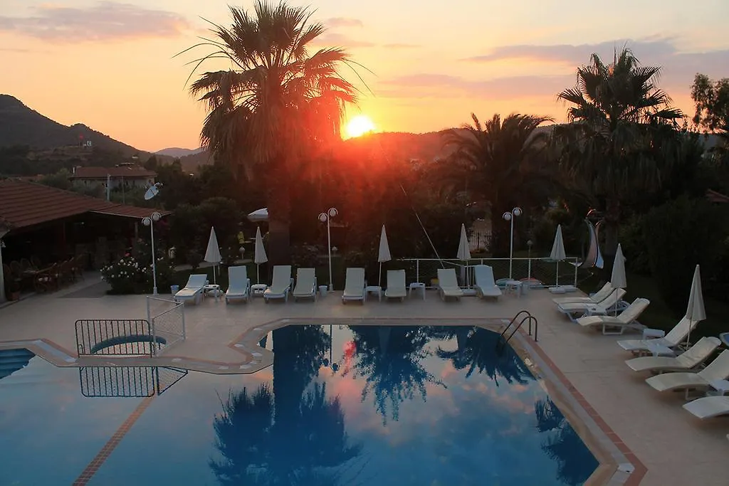 Olympos Hotel 올루데니스